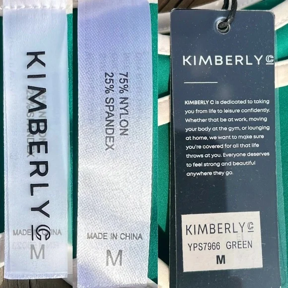 KimberlyC M Green/White Sports Bra! NEW! - Picture 12 of 16